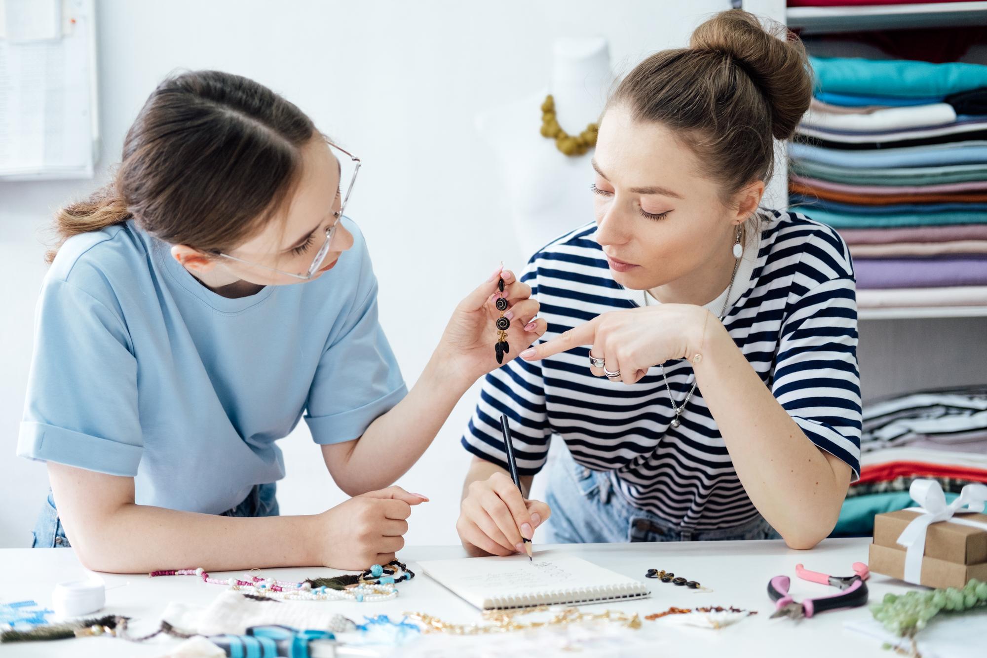 Praktiška pamoka siuvinėjimo studijoje